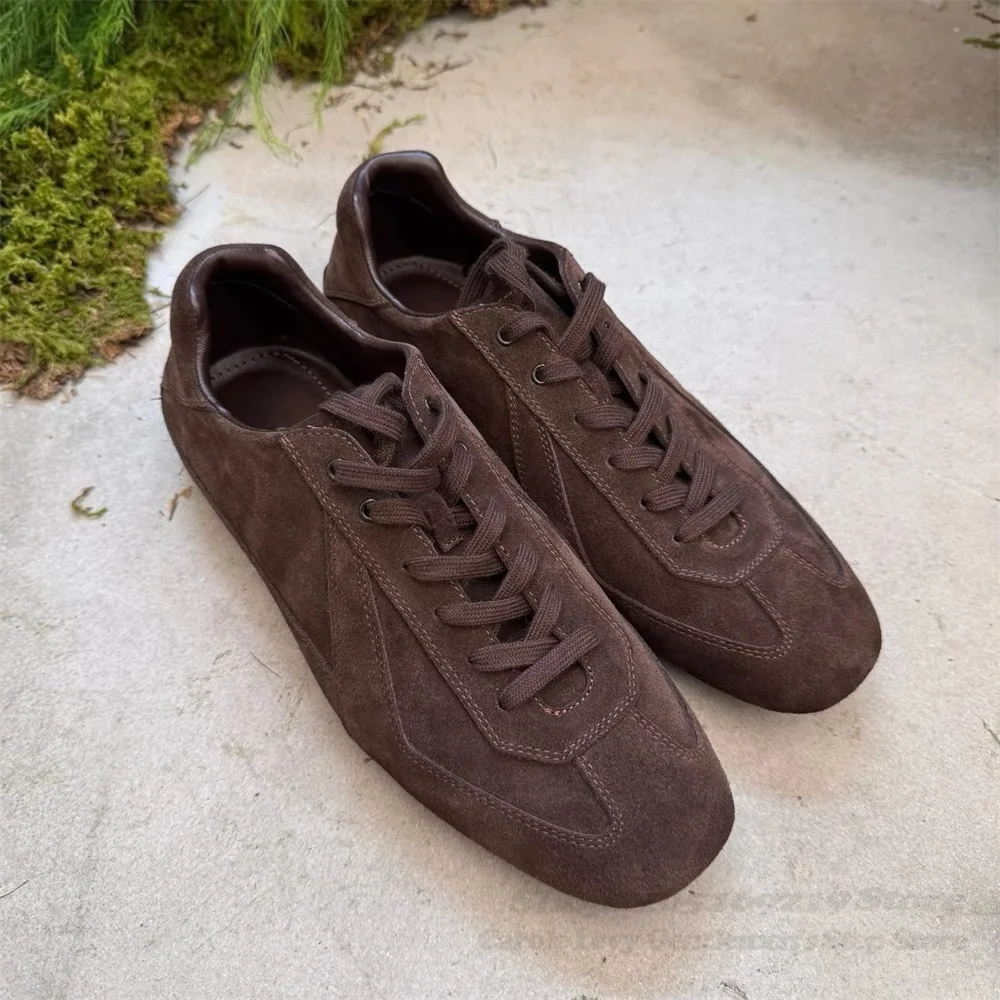 Flat Bottomed Leisure Trendy Commuting German Training Shoes for Men 2025 New Retro Hiking Barefoot Sports Jogging Shoes