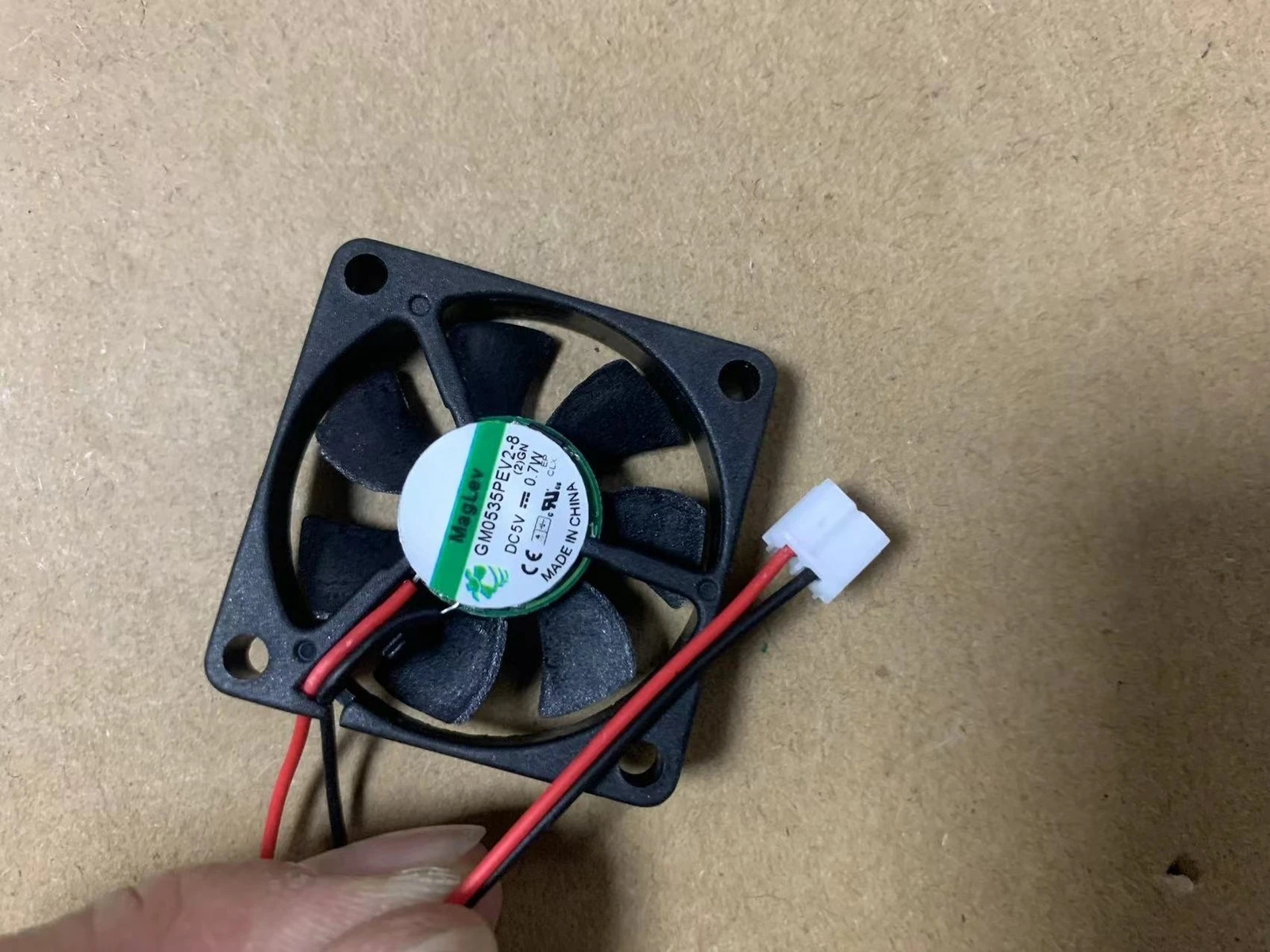 1pc-sunon-gm0535pev2-8-ngn-冷却ファン-5v-07-ワット-35-35-6-ミリメートル