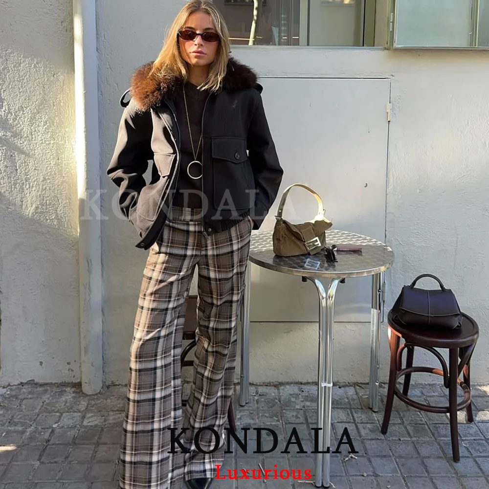 KONDALA سترات من الفرو الجلدي عالية الجودة غير رسمية للنساء بأكمام طويلة وجيوب وسحاب معاطف فضفاضة موضة خريف وشتاء 2025 ملابس خارجية