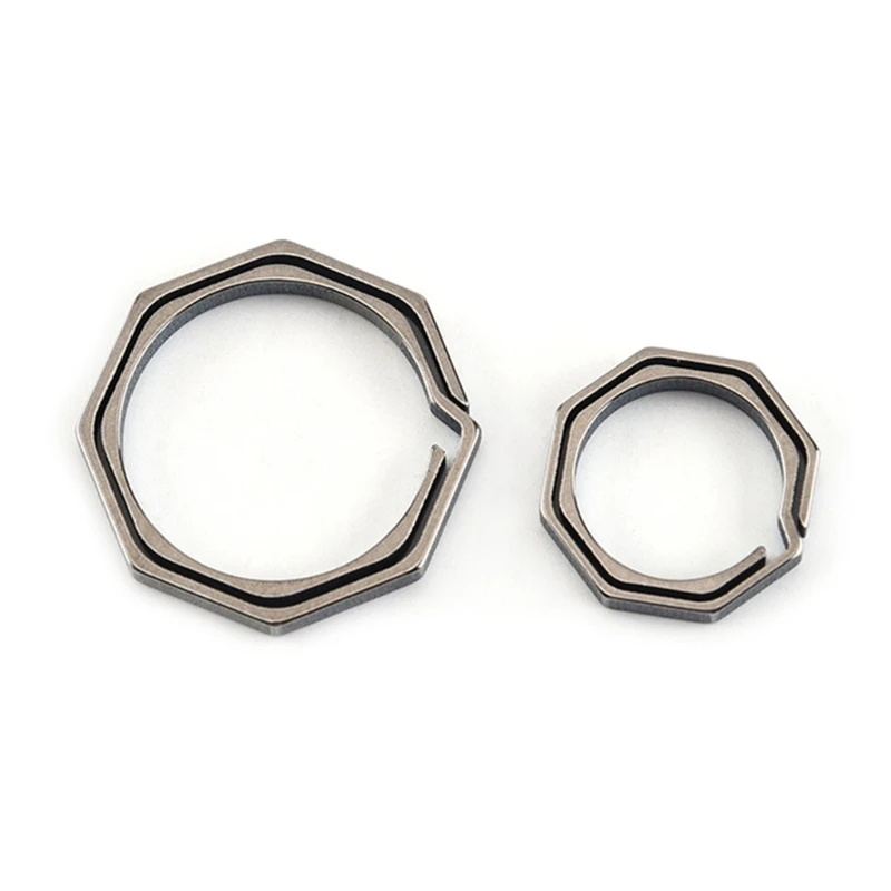 

2022 New Simple Geometric Design Keyrings Lightweight Titanium Alloy Keychains Buckle Pendant Men's Car Keychain for Male
