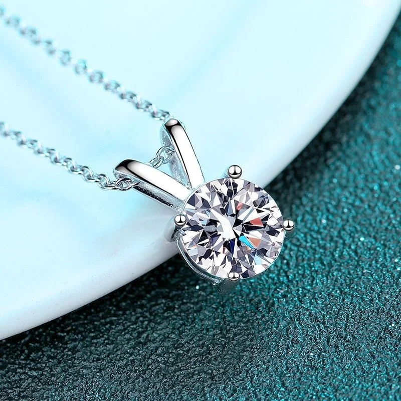 Butterflykiss D Color Moissanite Diamond 925 Sterling Silver Four Claw Pendant Necklace For Women Anniversary Gifts Wholesale