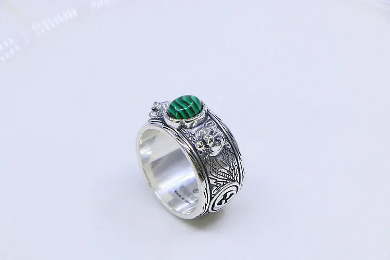 Sterling silver inlaid with green agate double tiger head ring, retro British style, European and American noble jewelry, trendy