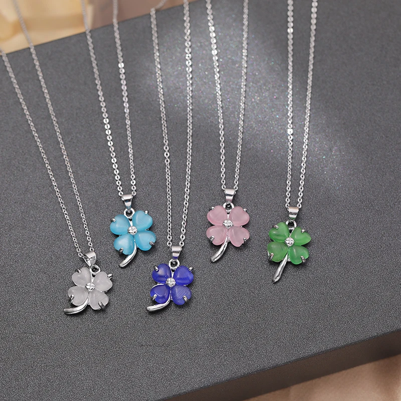 Fashion Pendant Necklace Color Crystal Four Leaf Setting Imitaiton Rhodium Preserving Plated Metal Chain For Women Love Gift