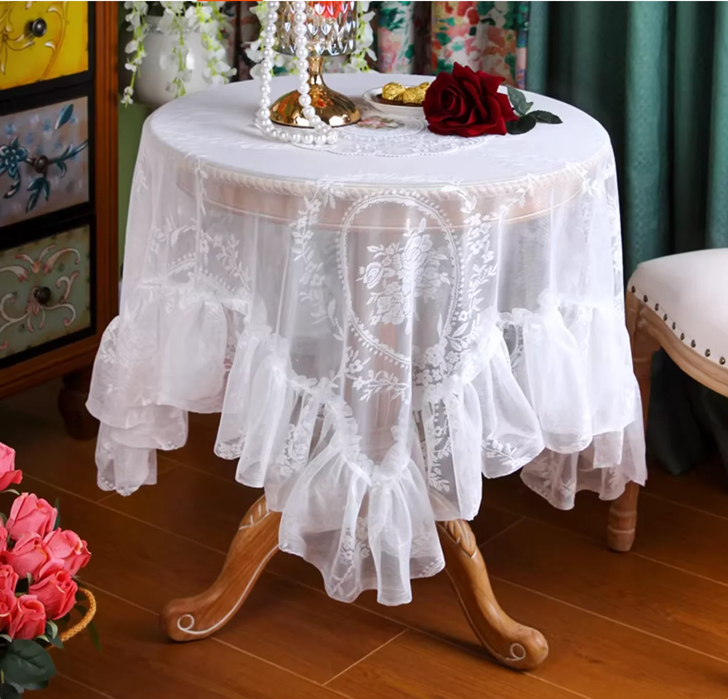 French Retro Lace Tablecloth Round Rectangular Table Cover for a Light Luxury and Romantic Touch style