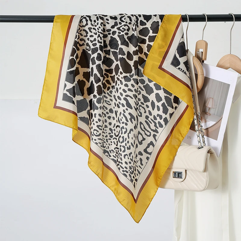 70CM Neue Leopard Print Quadrat Schal frauen Imitation Seide Schal Casual Vielseitige Dekoration Kleine Neck Schal Hijab – Detail 7