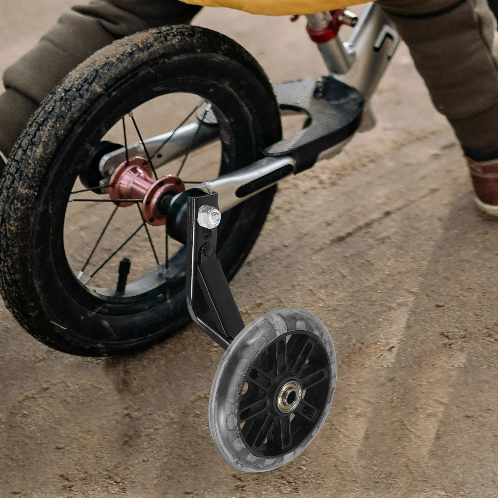 

2 pcs Flashing Light Mute Bike Auxiliary Wheels 14 Inch Adjustable Sturdy Training Wheels For 'S Bikes Black