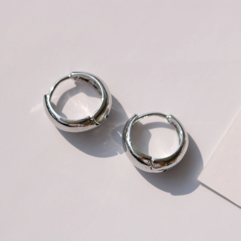 Mini Loop Earrings for Women Gold Color Metal Hoop Earrings Open Cuff Design Simple Punk Personality Small Loops boucle d’oreill