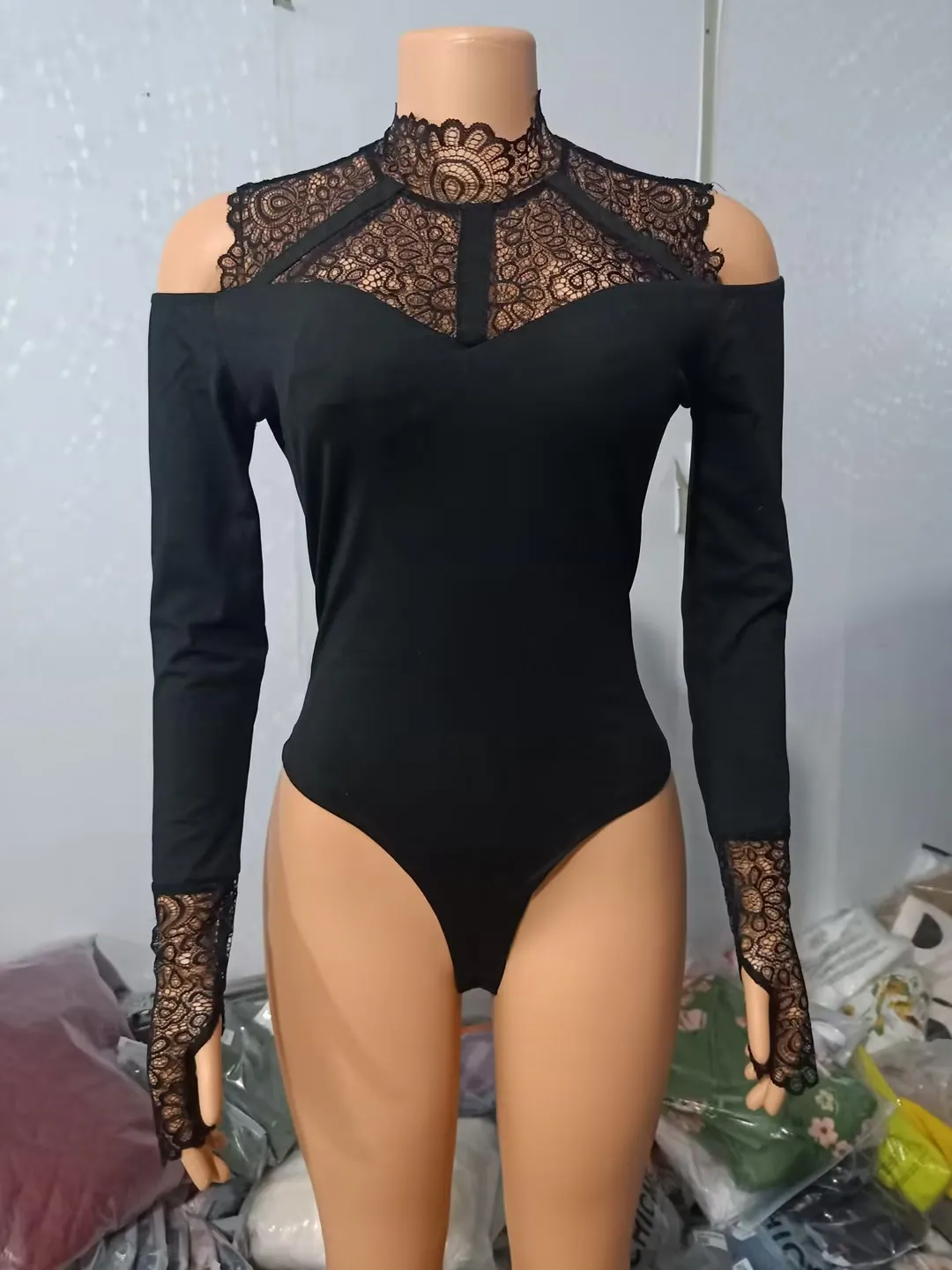 Jumpsuit Women 2022 Summer Fashion Contrast Lace Long Sleeve Sexy Cold Shoulder Plain Skinny Daily Bodysuit