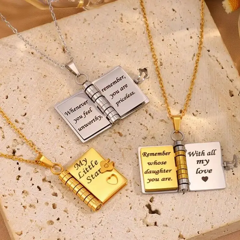 Открывающееся ожерелье-книга для дочери из нержавеющей стали золотого цвета, ожерелье с подвеской в виде мини-книги с страницами выгравированной информации Открывающееся ожерелье-книга для дочери из нержавеющей стали золотого цвета, ожерелье с подвеской в виде мини-книги с страницами выгравированной информации