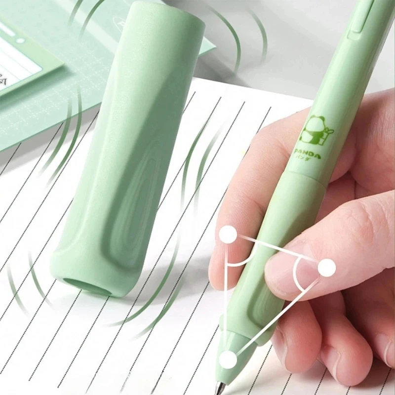 

Очаровательный набор из 4 гелевых ручек с мультяшными персонажами, 0,5 мм, с функцией термостираемости, школьные канцелярские принадлежности, черные и синие чернила