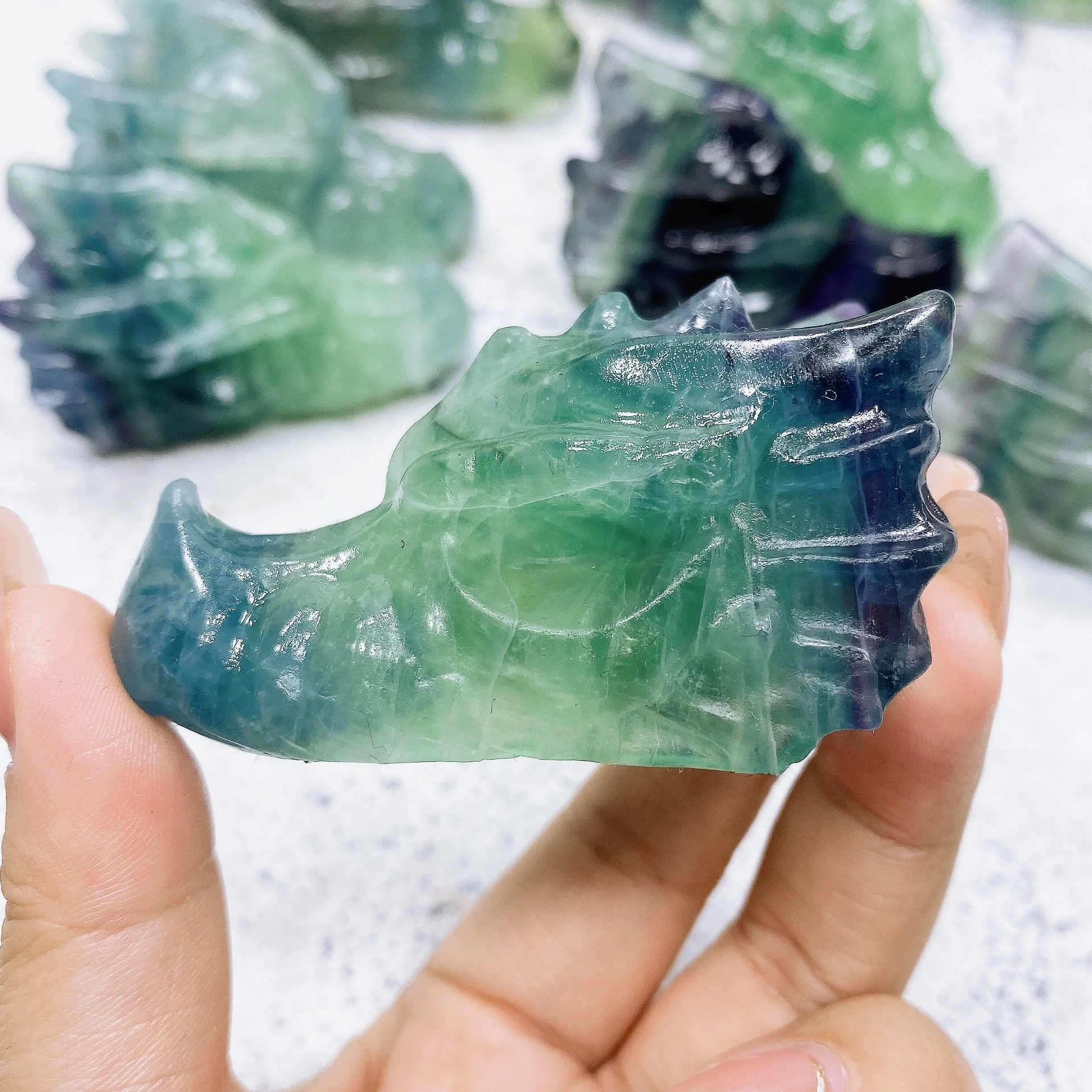 65mm Natural Fluorite Dragon Head Status Crystal Stone Reiki Healing Handcarved Figurine Crafts Office home Decor Ornament Gift