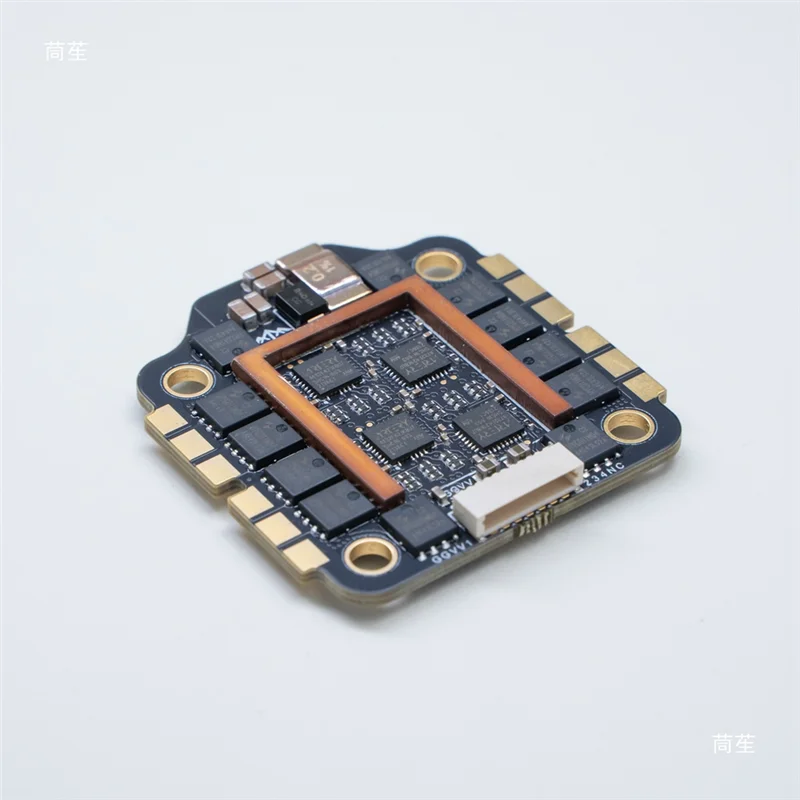 

FFYY-E45-HF32 45A 4IN1 ESC 3-6S 10-26.4V Dshot600 HF32 Firmware 30.5Mmx30.5Mm/M4 For FPV Racing Drone Parts