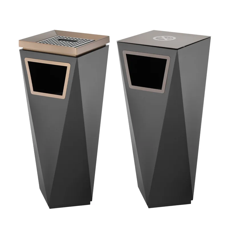 Cenicero de cubo de basura en la casa club del hotel, pasillo y pasillo de ascensor entrada de compras