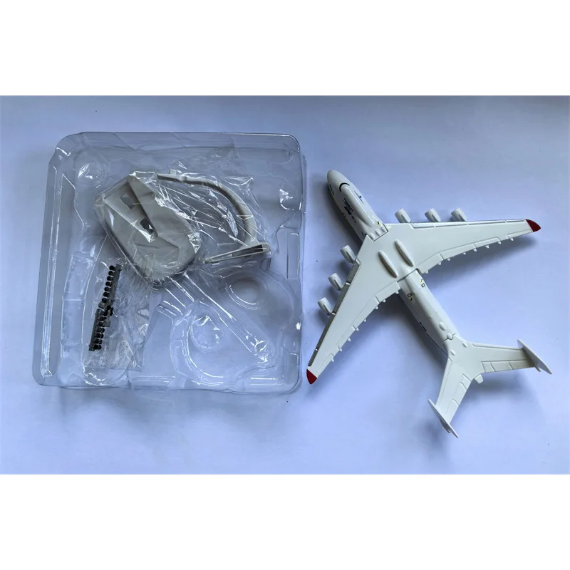2026 New 1/400 Scale 20CM Diecast Metal Alloy Ukraine Antonov An-225 "Mriya" Airplane Model Replica Model Toy Collection Display view 3
