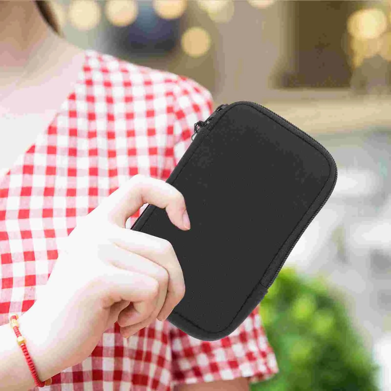 

Phones Cases Diving Protective Pouch with Lanyard Cell Sleeves Portable Black Beach Necessities for Vacation