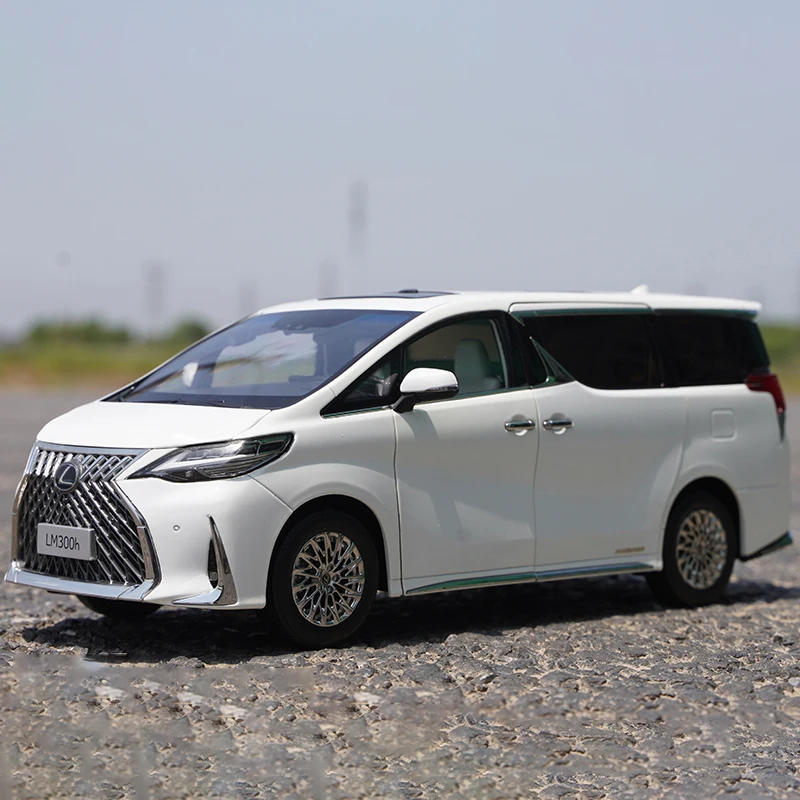 

1:18 Scale Diecast Alloy Lexus LM300h Business Vehicle Toys Cars Model Classics Nostalgia Adult Souvenir Gifts Static Display