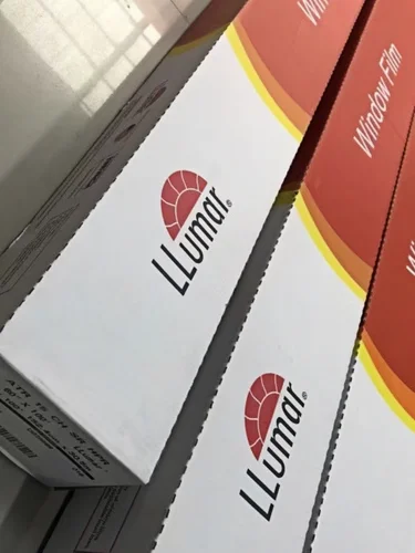 Imagen 1 del producto LLumar película de ventana de aislamiento térmico Nano cerámica 99% protección UV PET corte para adaptarse a ventanas de coche casa película de tinte de vidrio