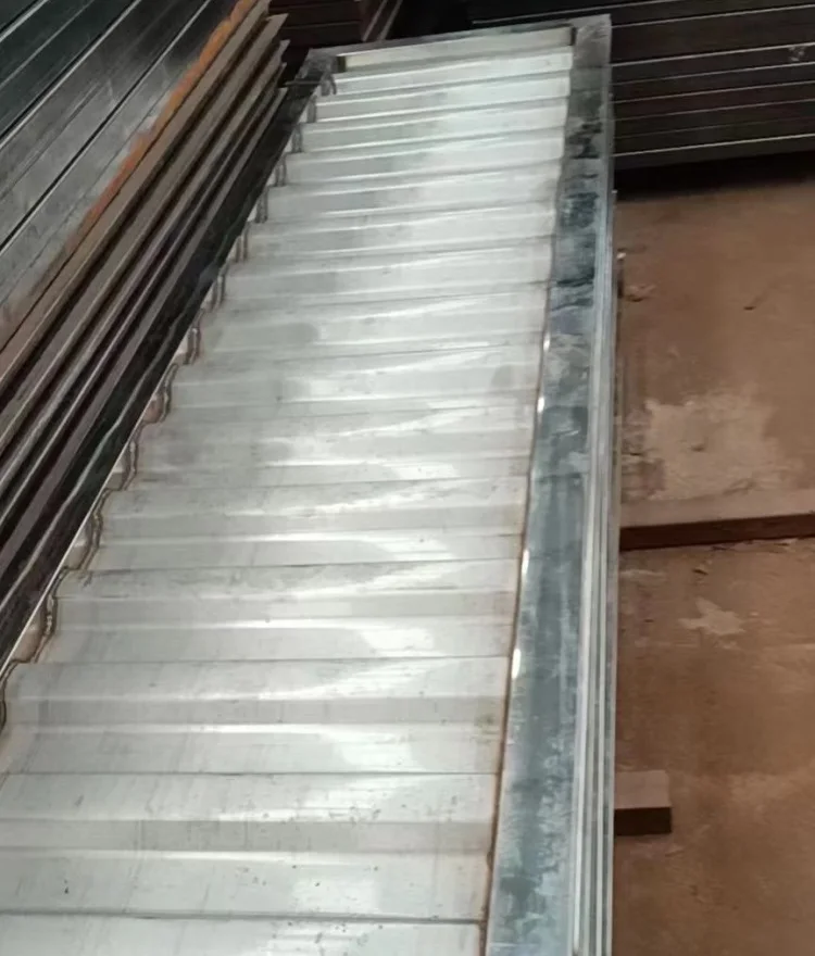 

Для грузовика полуприцепа, листовые перила, двери, гофрированная доска, плоская высокопрочная сталь, нержавеющая сталь, утолщенная настройка