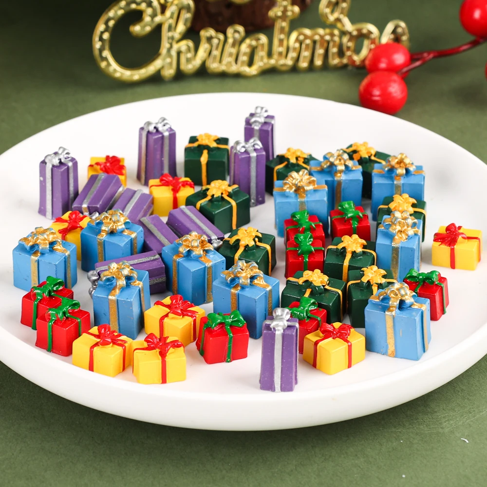 10/50pcs Colorful Resin Gift Box Christmas Simulation Mini Cartoon Figurines Scrapbook Decor DIY Craft Supplies For Garden Desk