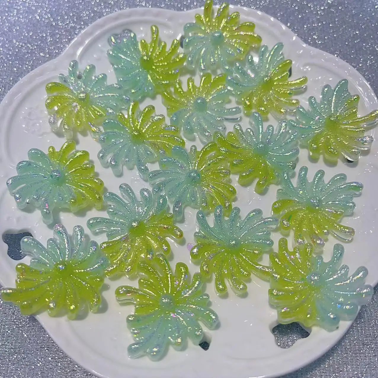 50PCS Blooming  Flower Resin DIY luminous Hair accessories Hair Clip Pendants Hanging Ornaments, Handmade Jewelry Materials