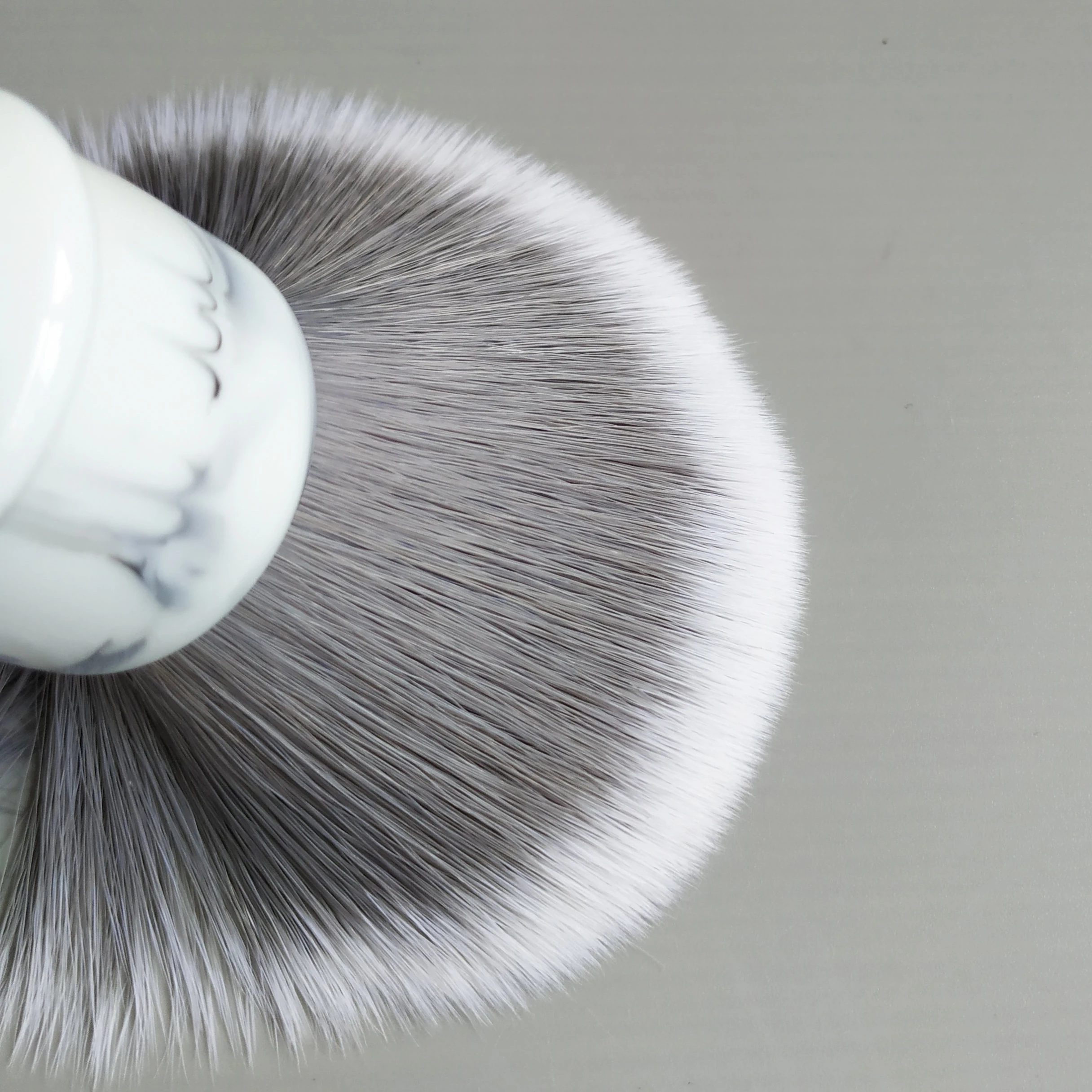 Dscosmetic 24mm Gray Synthetic Hair and Resin Handle Shaving Brush for Man Wet Shaving