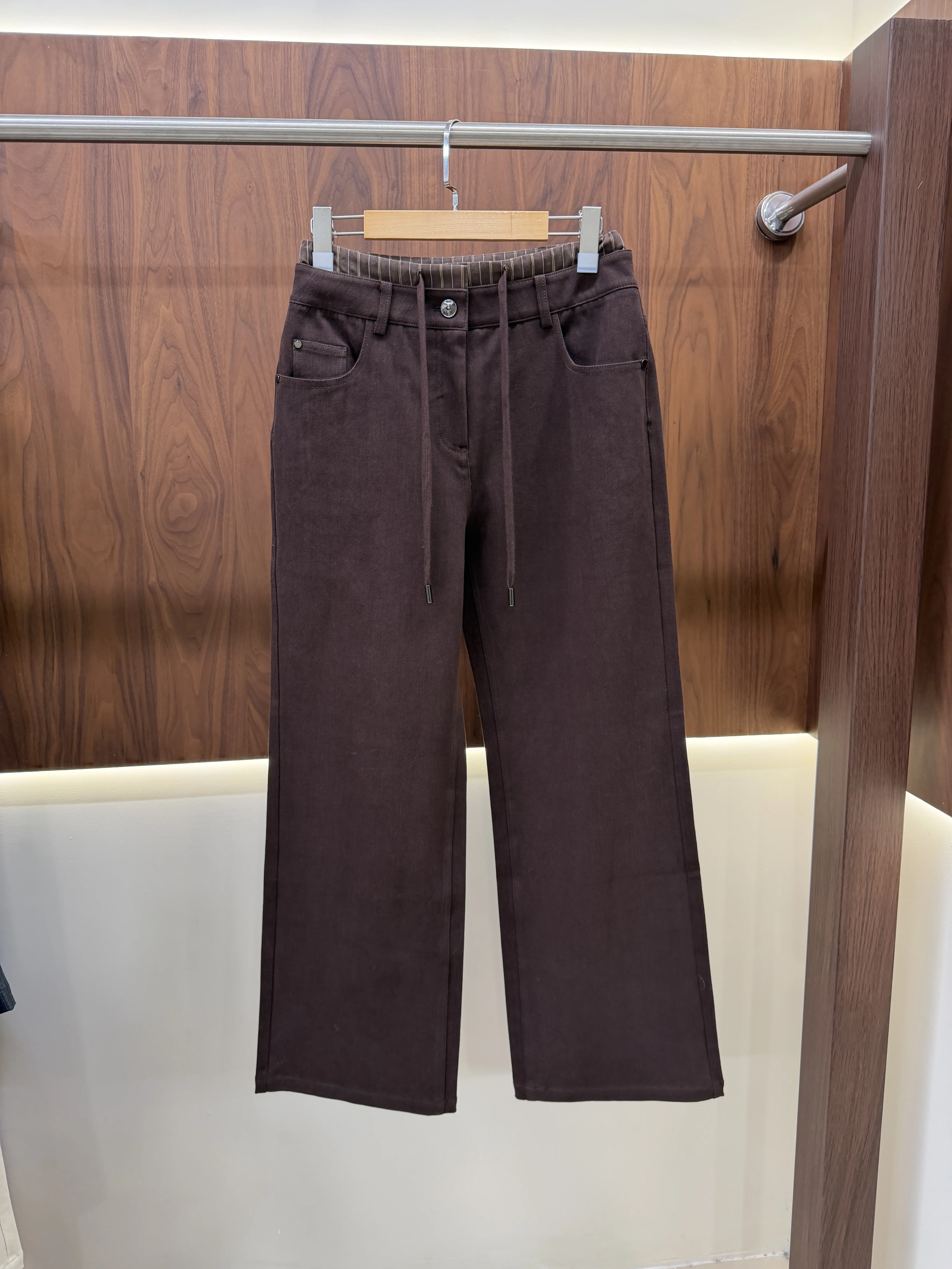 2026Women's Autumn Drawstring Wide-Leg Chain-Detail Jeans