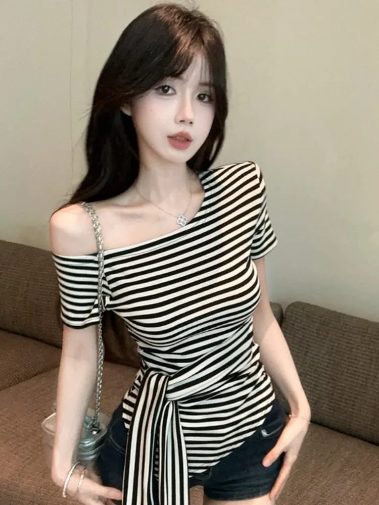

Slim Fit Short Sleeve T-Shirt Women Summer Casual Top Strap Design Shoulder Length Binding Girl Style City Walk Polyester Fiber
