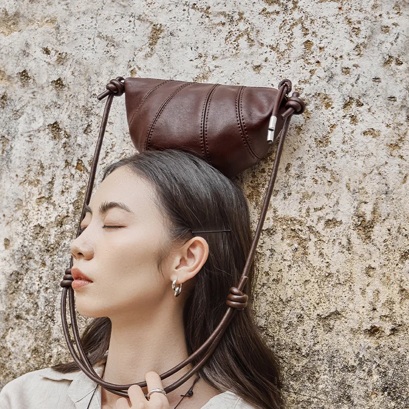 

Настоящая кожаная сумка для женщин, дизайнерская, роскошная, высокого качества, новый стиль, роговая полумесяц, модная сумка через плечо, оригинальная сумка