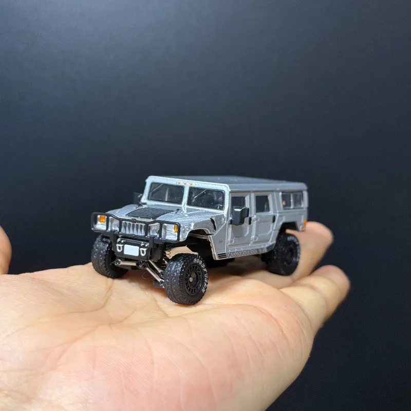 1: 64 Hummer H1 Modified Four-wheel Independent Suspension Version