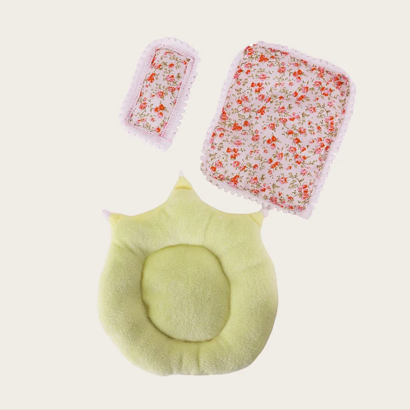 

Подходит для постельного белья Labubu 17 см, комплект из трех предметов, подушка, одеяло, спальный мешок, подарок на Рождество, день рождения, мягкая коллекционная сумка