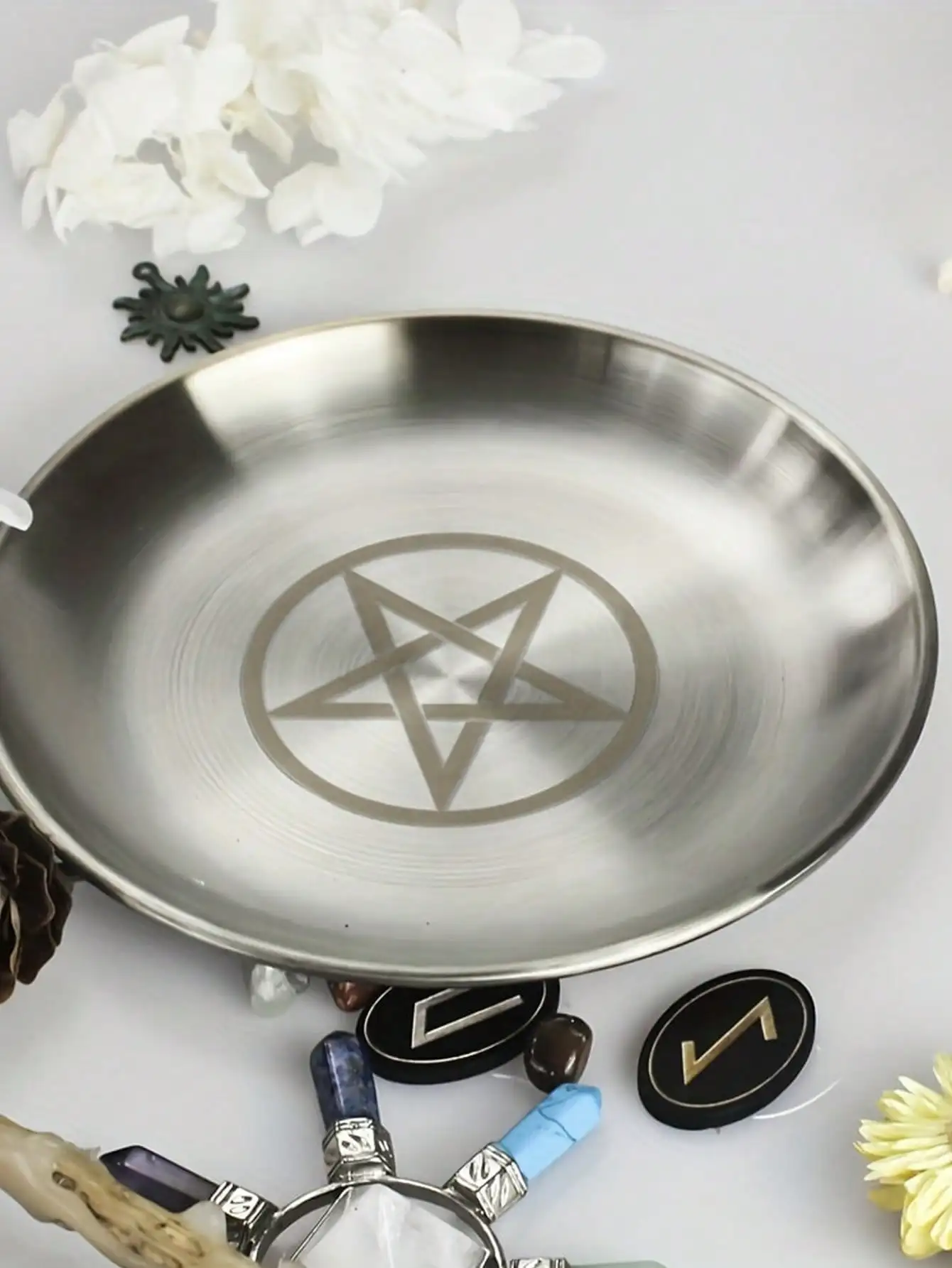 1/2pcs,5.51-Inch Silver Altar Plate With March Pentagram, Stainless Steel Metal Dish, Candle Holder, Ceremony Meditation Decor, Home Living Room Office Decor, Christmas Independence Day Graduation School Season Decor, sh25042364984506290