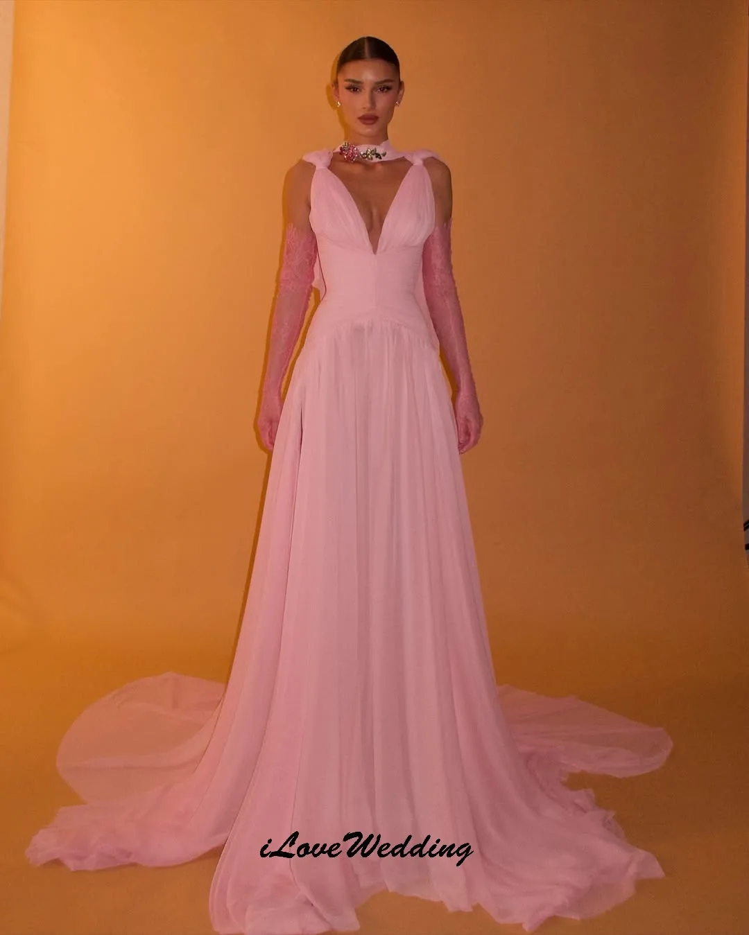 

Розовые шифоновые платья для выпускного вечера с v-образным вырезом. 2025. Элегантные женские вечерние платья. Вечерние платья трапециевидной формы. Гала-платье без рукавов по индивидуальному заказу.