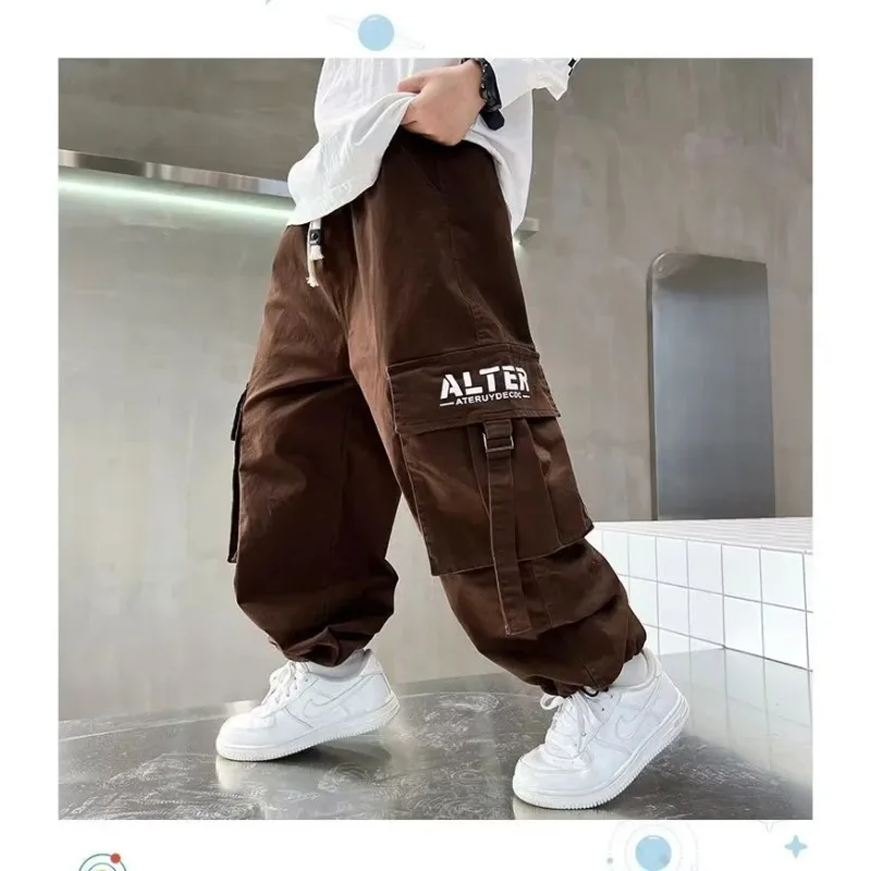 4-14 Jahre Jungen Casual Latzhose UNITIM Herbst Kinder Jungen Cargo-Hose Lose Elastische Taille Junior Jungen Hose mit Schriftzug Kinder Jungen Hose – Detail 3