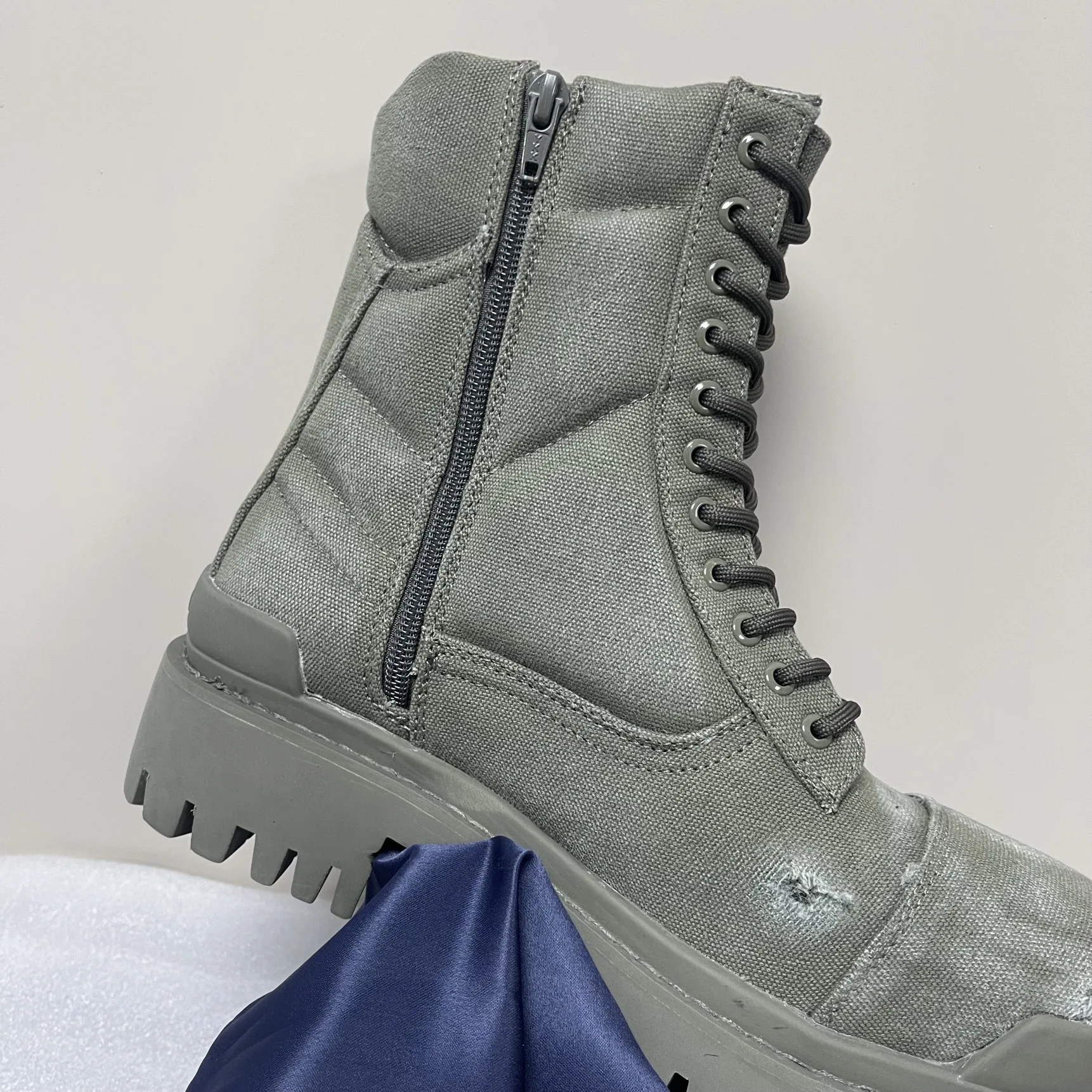 Thick Sole Trainer platform Beggar Handmade tear hole Canvas  Men Military Motorcycle Boots