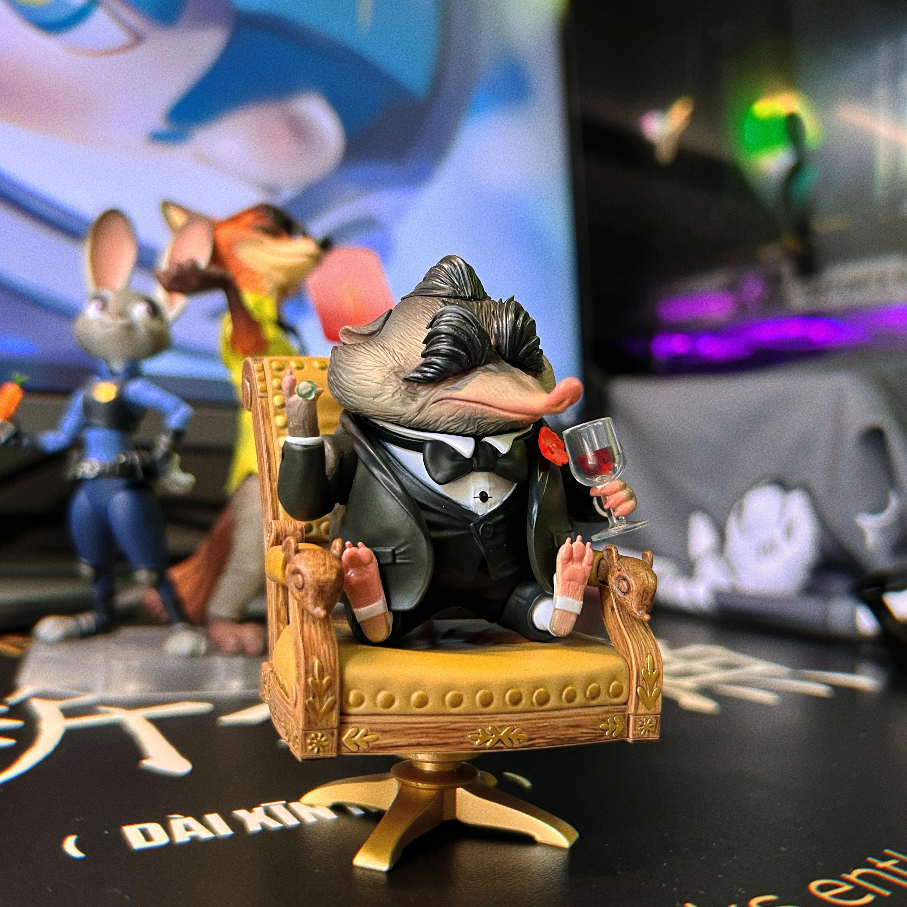 

Original 8cm Zootropolis Mr. Big Anime Film Arch-Villain Characters Cool Anime Figure Model Desktop Ornament Friends Gift
