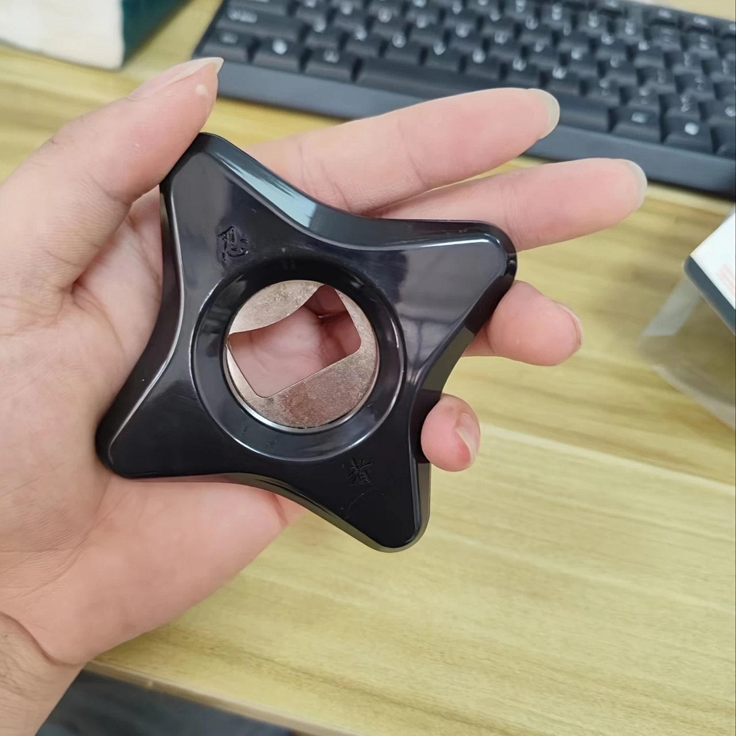 Creative  Plastic Bottle Opener Star-Shaped for Beer Bottles