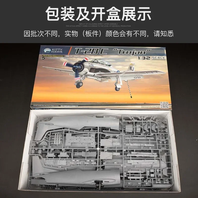 Model do składania Kitty Hawk 1/32 KH32015 Amerykański T-28C Trojan Trainer - Zestaw modelarski samolotu