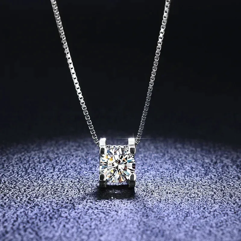 

Premium cut D color diamond tested 1 carat moissanite pendant necklace WOMEN'S accessories luxury pt950 Platinum