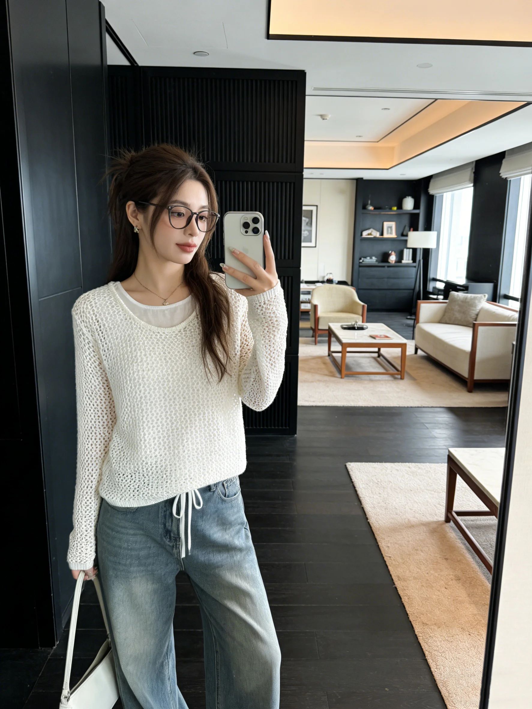 

Женский повседневный вязаный комплект из двух предметов: укороченная футболка с вырезами и дышащий топ с круглым вырезом, летний, облегающий, в стиле lazy fashion