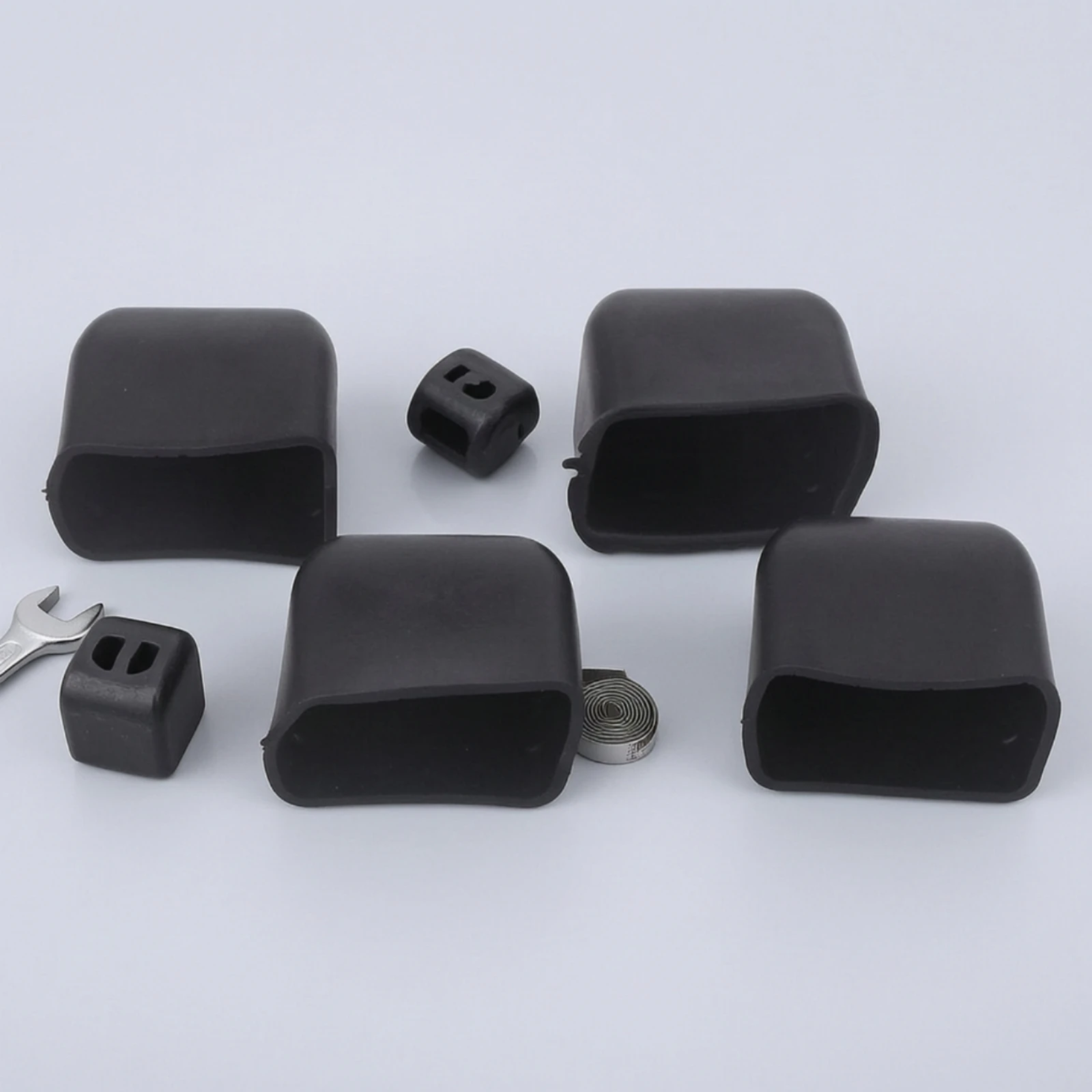 4 Pieces Cross Bar End Cap Rectangular Rubber End Caps Plugs Soft Accessories Pliable for Luggage Rack