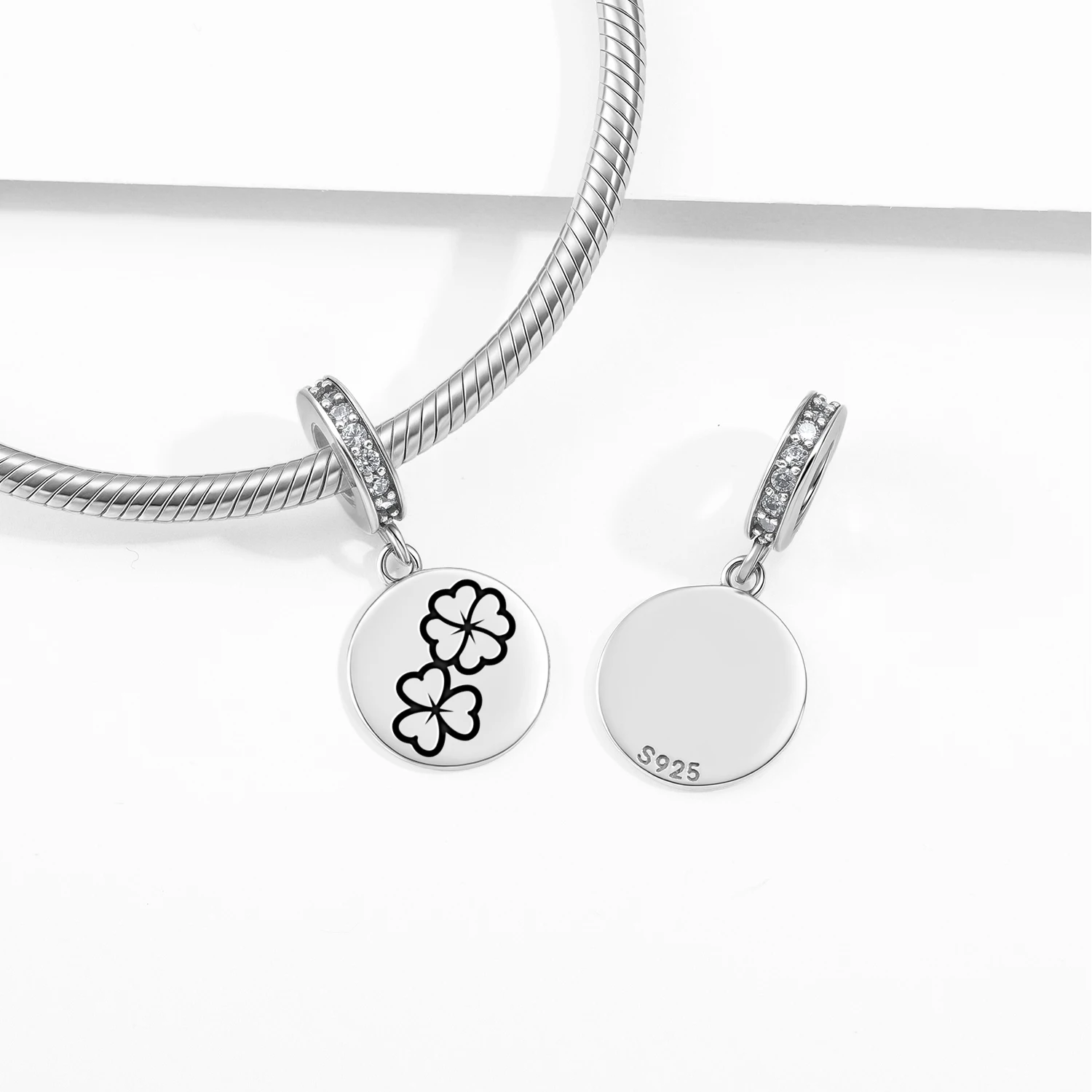 

Flowers Clover Pendant 925 Sterling Silver Symbol Charm Bead for Women Bracelet Necklace Jewelry Fashion