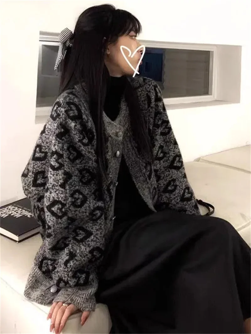 Black Loose Sweater Coat for Women's Unique Outerwear Design Feeling Small Autumn Winter New Vintage Japanese Knitted Top