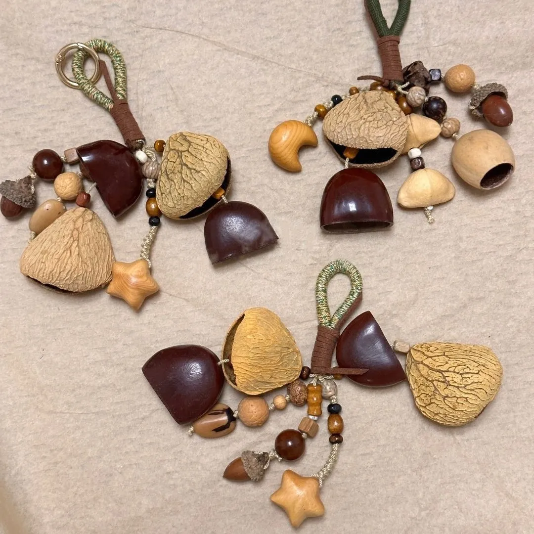 Natural Fruit Shell Ringbell Handmade Star Acorn Wood Material Package Pendant Decoration Birthday Gift Keychain Accessories