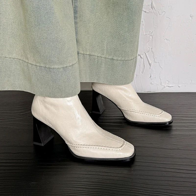 

2026 новые осенне-зимние женские ботильоны высотой 22-24,5 см, современные ботинки из эластичной микрофибры с квадратным носком, узкие ботинки на толстом каблуке с молнией сзади