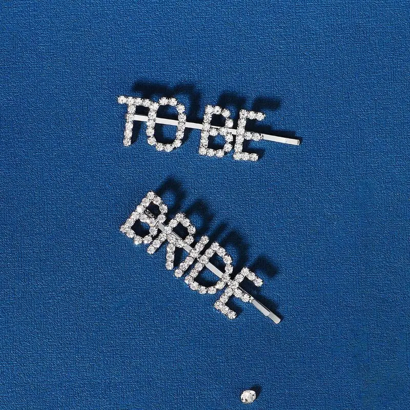 2 Stücke Silberne Strass-Haarspangen mit kleinen Schriftzügen, modische Haarstyling-Accessoires – Detail 9