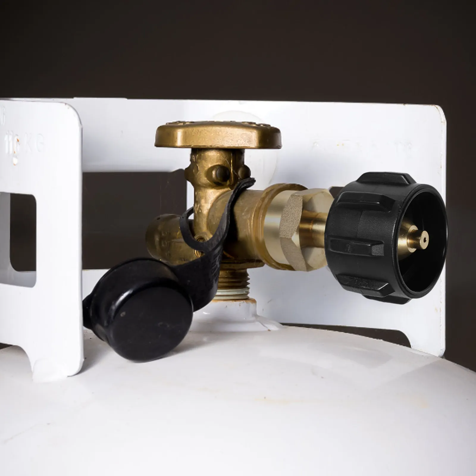 Propane Refill Adapter Brass Construction Seamless Connection for Outdoor Camping Gas Cylinders Qcc1 Fittings Leakproof