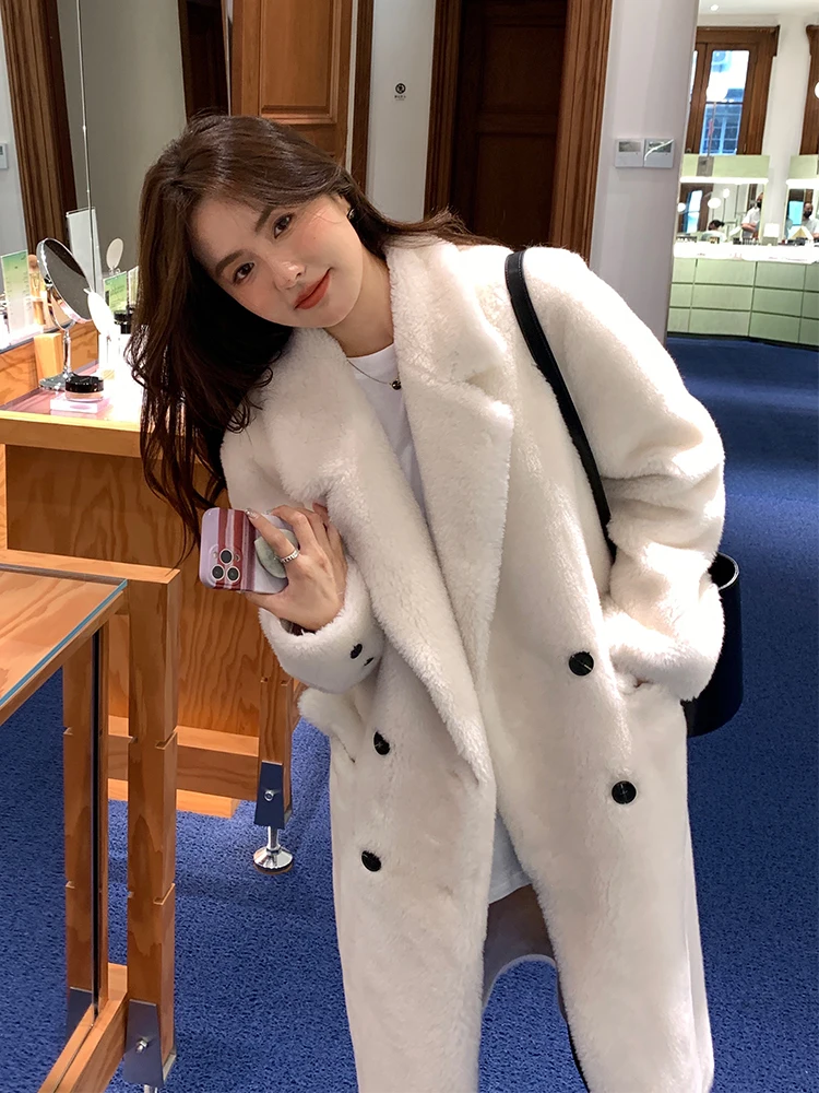 

Пальто Daiyan'er 2024 осень-зима, новое, длинное, шерстяное, с отложным воротником из овечьей шерсти, повседневное, в корейском стиле, с длинными рукавами, бархатное