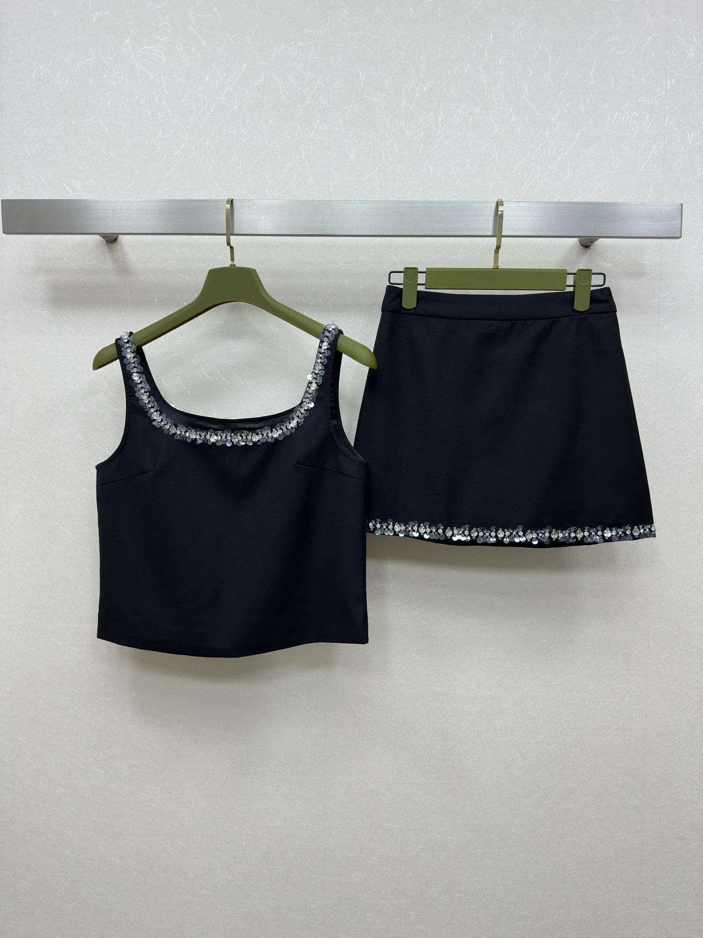 

Exquisite handmade pearl rhinestone camisole vest set for women