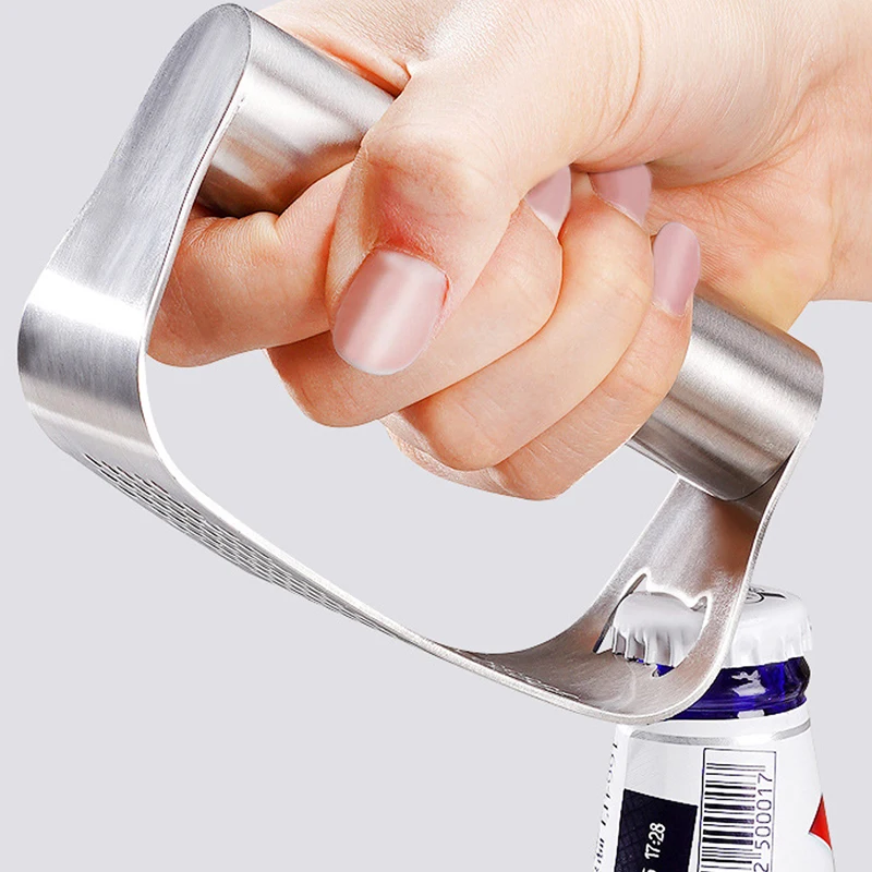 Stainless Steel Garlic Press, Rustproof Garlic Mincer with Fine Mesh Holes, Ergonomic Handle Bottle Opener 2 in 1, Kitchen Tool