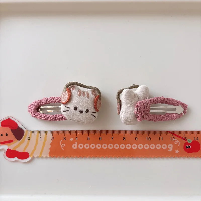 2 peças/conjunto 3d grampos de cabelo de animais inchados para crianças meninas inverno dos desenhos animados bb snap clipes bonito grampos de cabelo do bebê com design de animal de pelúcia